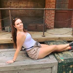 Meet your Posher, Ashley